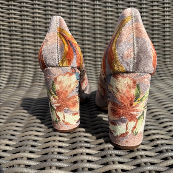 Nine West Floral Pumps - Size 7.5 - Picture 9 of 15
